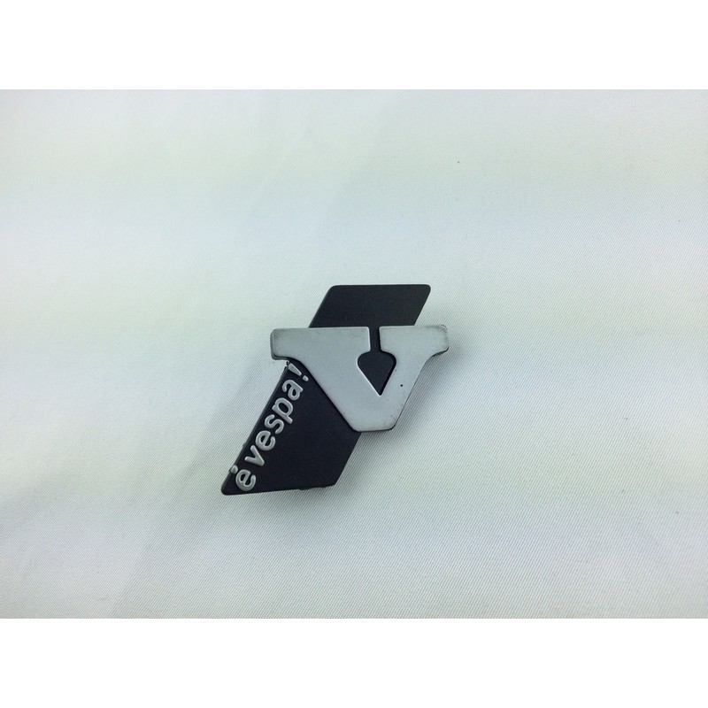 Targhetta V al bauletto per...