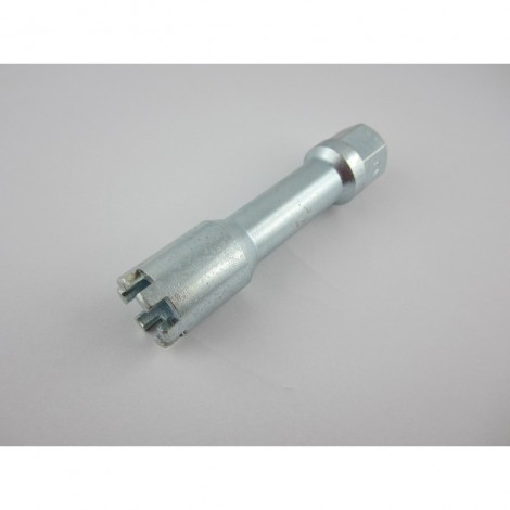 Chiave smontaggio ghiera...