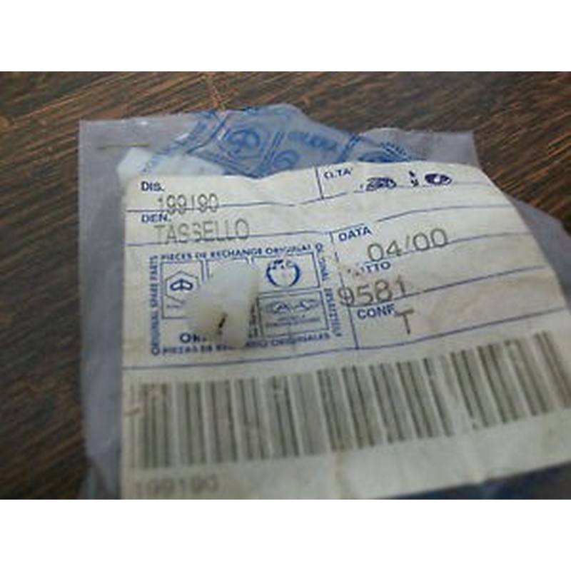 Tassello carrozzeria Vespa...