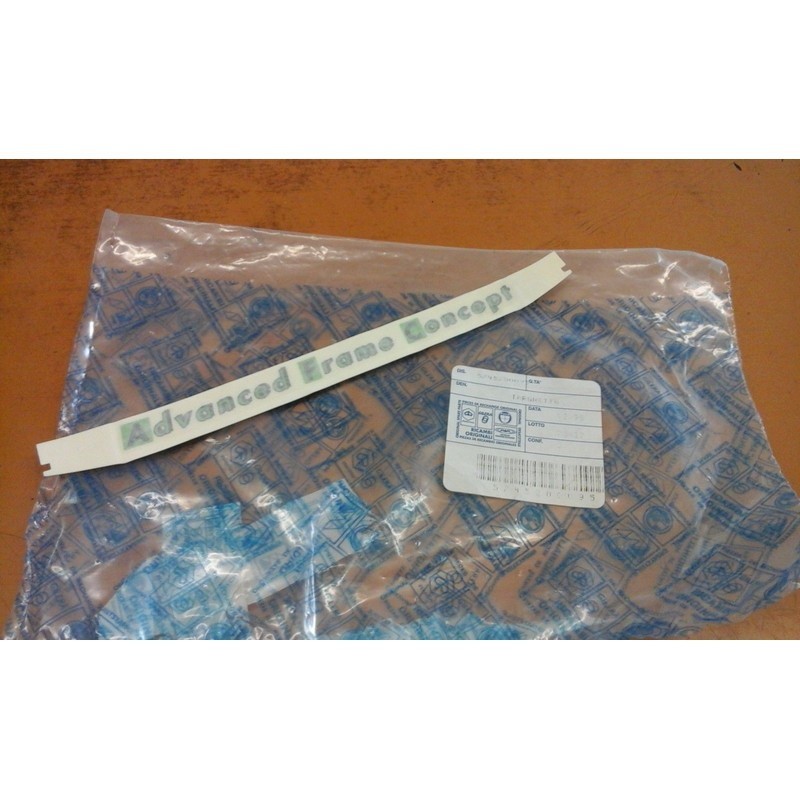 Targhetta adesivo...