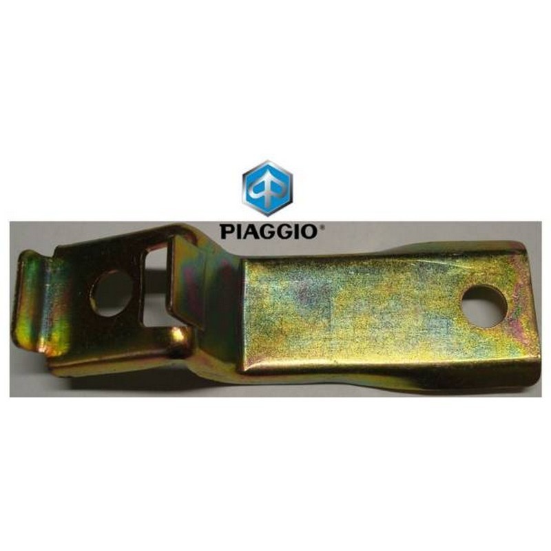 Staffa coperchio anteriore...