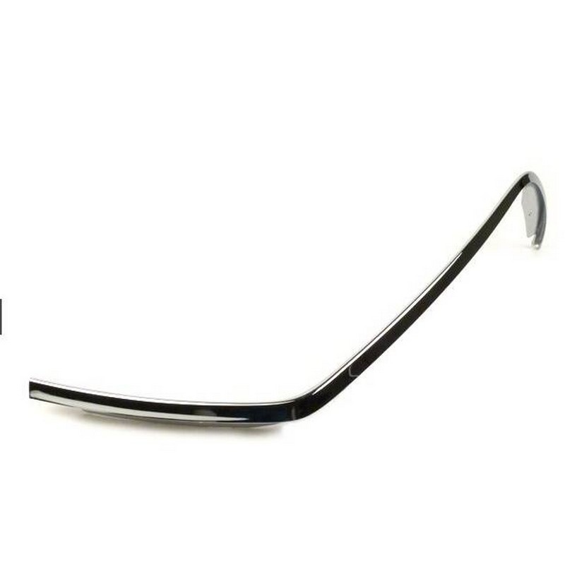 Bordo scudo parte destra...