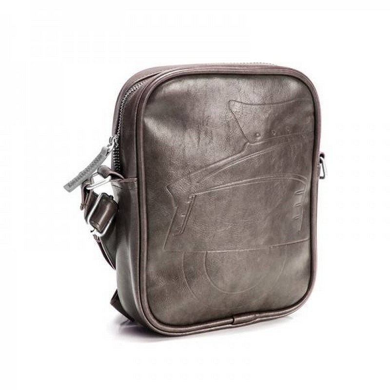 Borsello a tracolla...