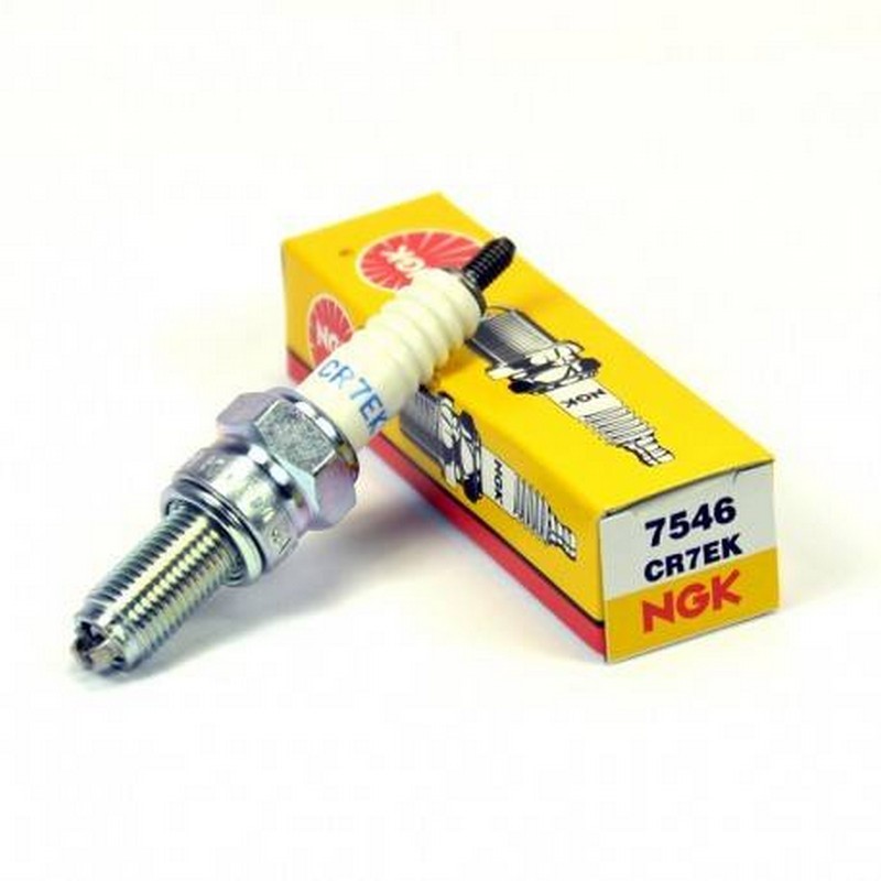 Candela moto NGK CR7EK...