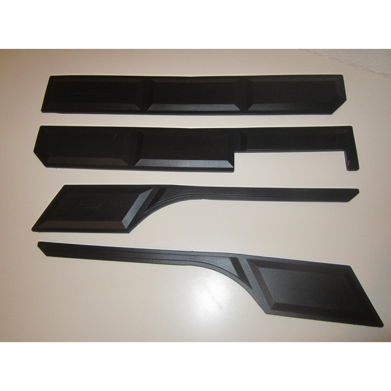 08999P Ariete Serie strisce...