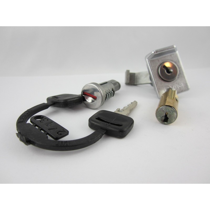 Tris serrature tipo Neiman...